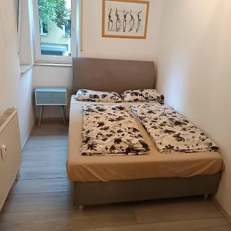 Smarte Im Zentrum Apartman *